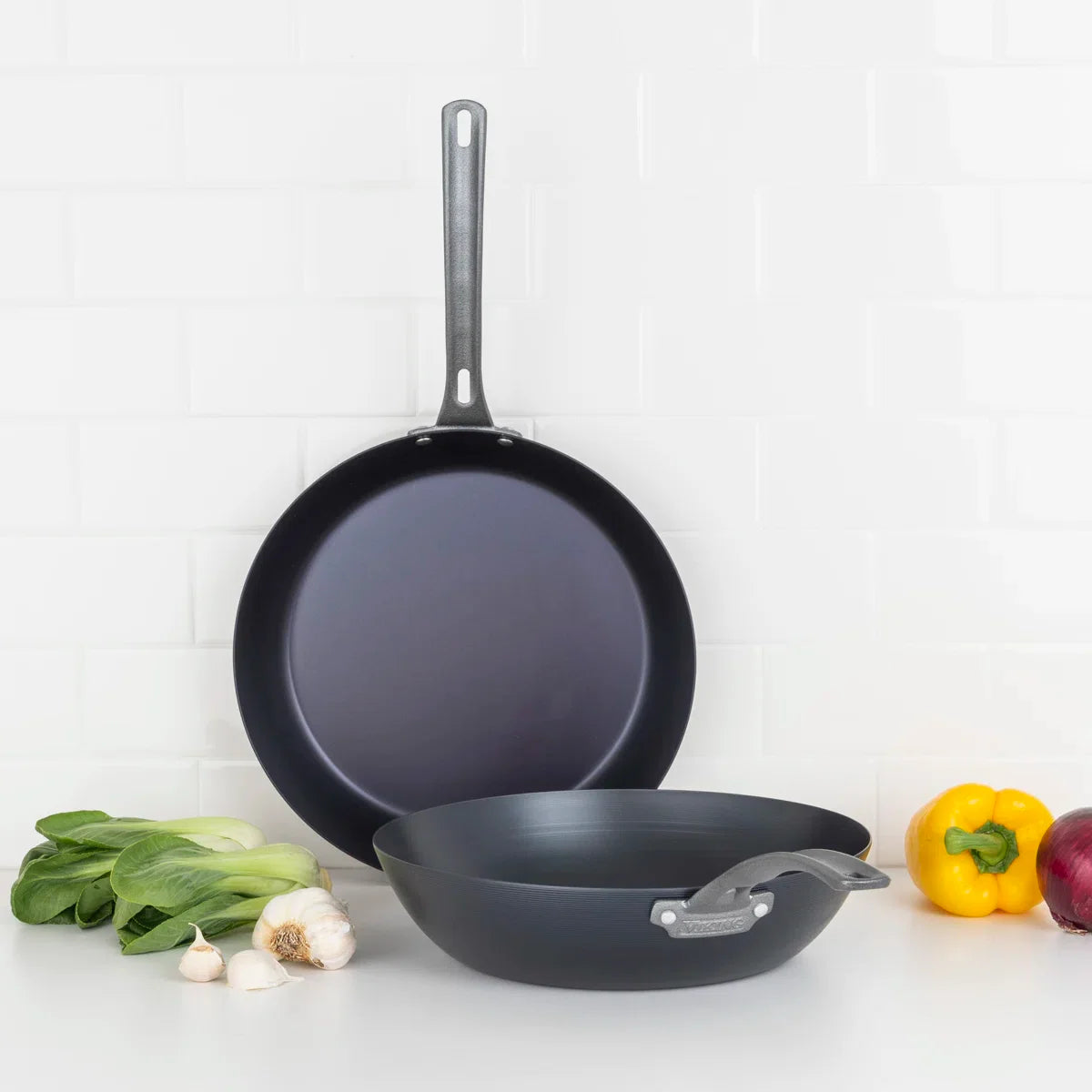 FRYING PANS & SKILLETS