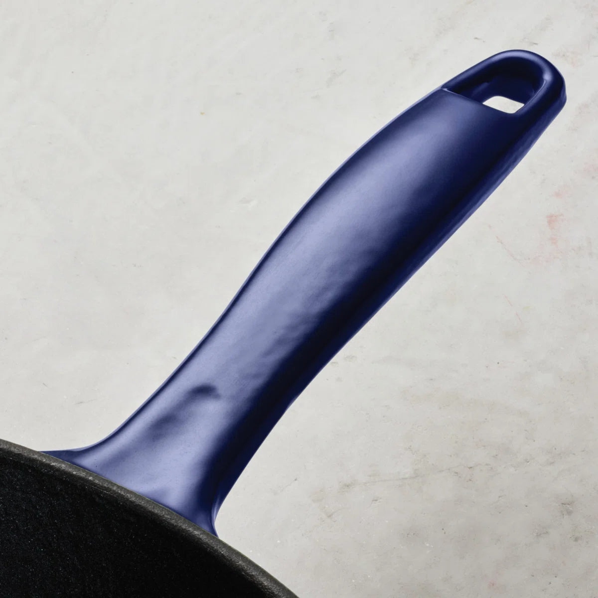 Tramontina Bestow Enameled Cast Iron Covered Skillet